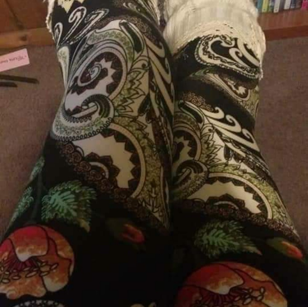 Super Plush Plus Earth Tone Paisley Leggings